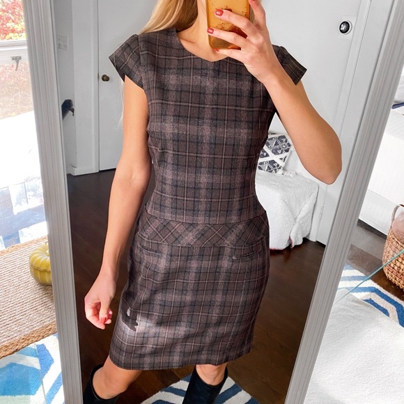 Elegant Plaid Wedding Dress - Picture 1 of 12